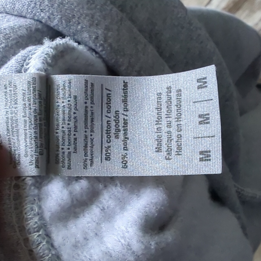 Sz.M Chick-Fil-A Gray Hoodie .. Kangaroo Style Hoodie w Front Pocket - Picture 9 of 9